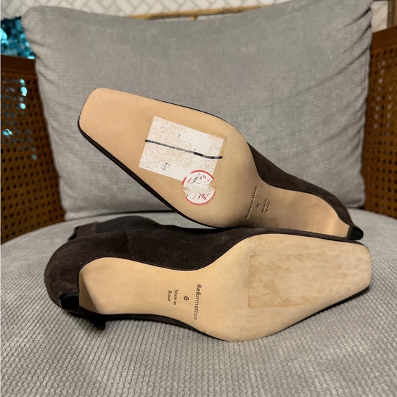 REFORMATION Roberta Ankle Boot in Boss Suede - Picture 10 of 11